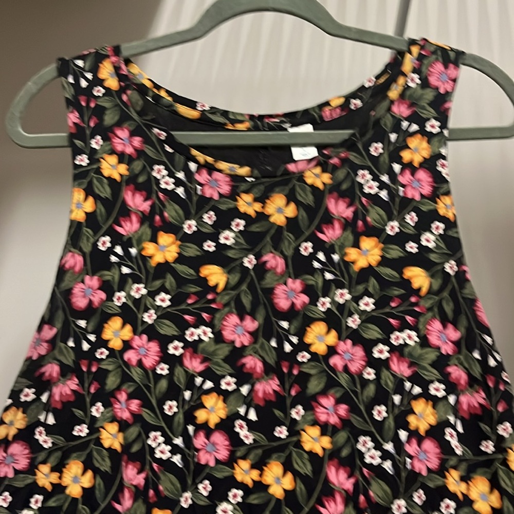 Old Navy Women's Large Luxe Black Multicolor Floral Sleeveless Top - Picture 3 of 6